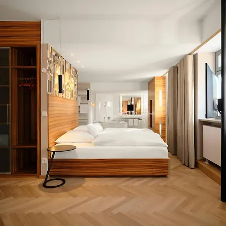 Hotel VICTORIA Nürnberg-3